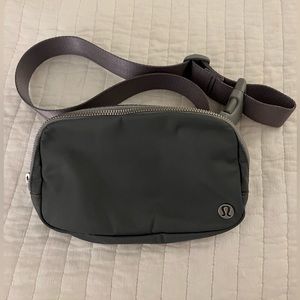 Lululemon Everywhere Belt Bag